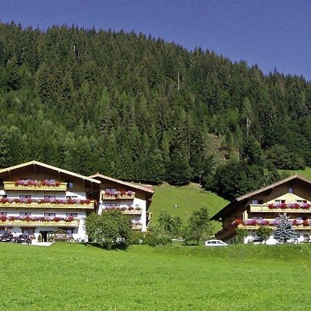 Ferienhaus And Reiterhof Poettler Flachau Exteriör bild
